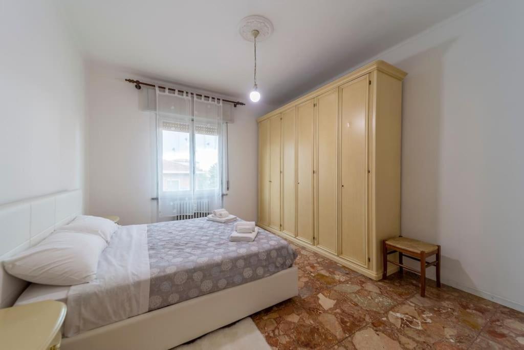 Nabucco'S Home: Centro Ospedale 帕爾馬 外观 照片